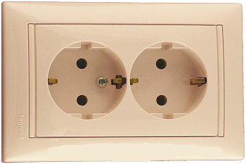 Розетка двойная (моноблок) Legrand Valena с заземлением (слоновая кость)   774370