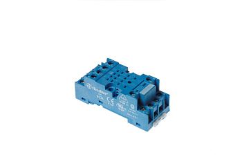 Розетка с винтовыми клеммами (под шайбу) для реле 55.32, 55.34, таймера 85.02, 85.04; применяются модули 99.01; в комплекте металлическая клипса 094.71; версия: синий цвет; сделано в России